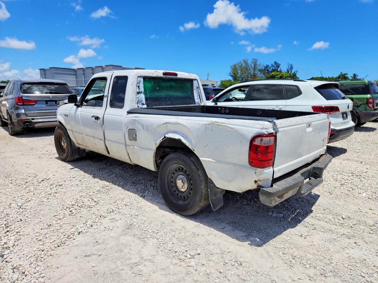 2002 Ford Ranger Super Cab - Image 2