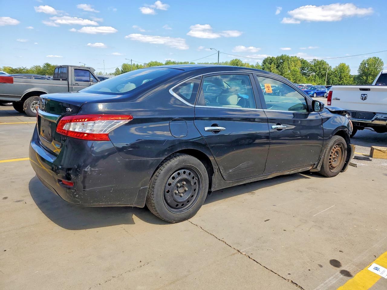 2013 Nissan Sentra S - Фото 3