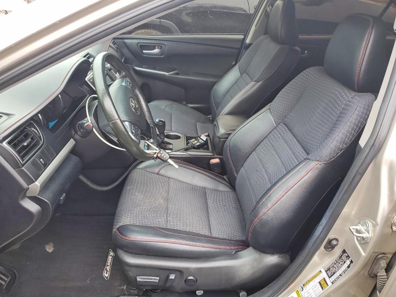 2015 Toyota Camry Se - Фото 7