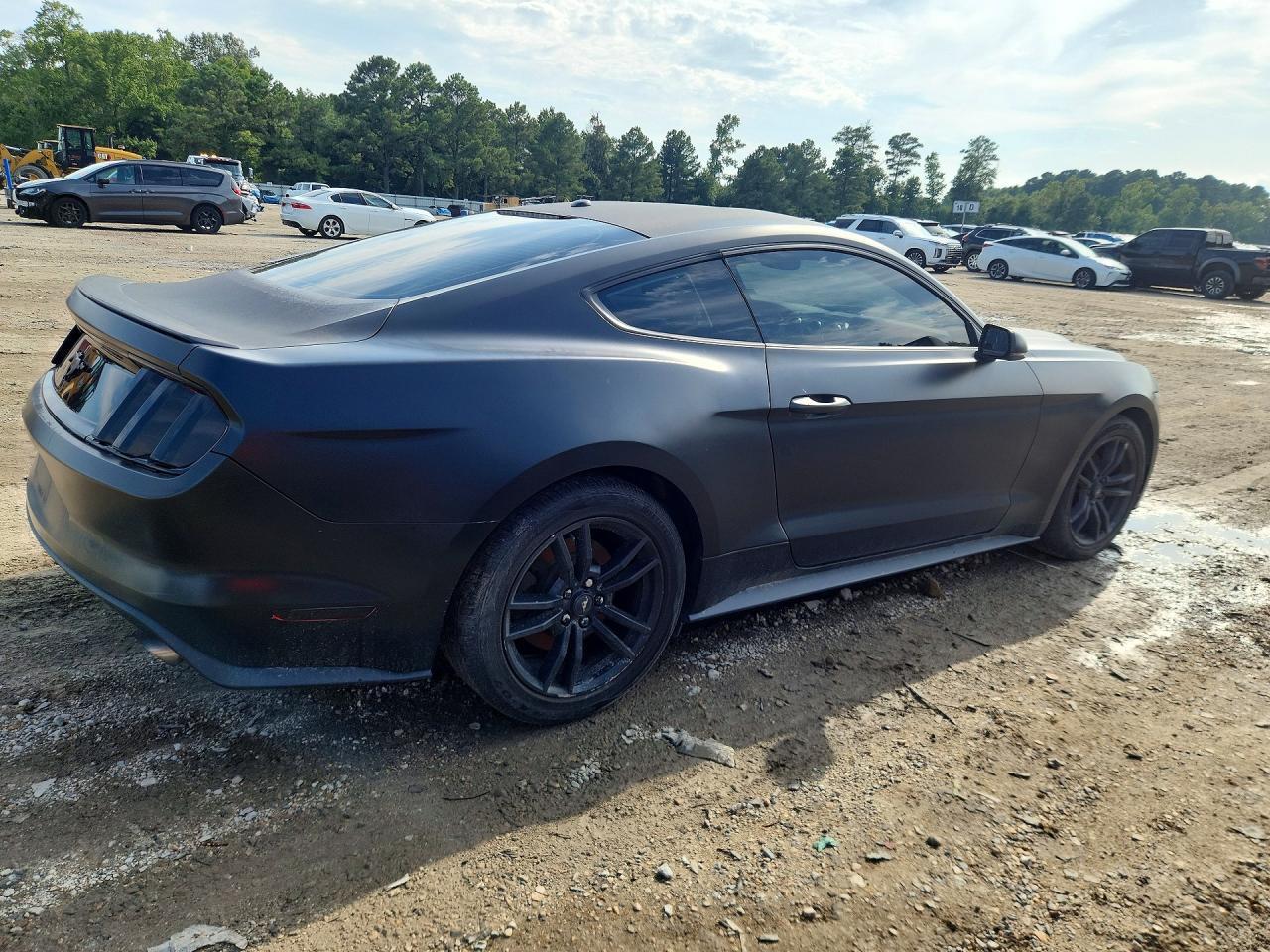 2015 Ford Mustang - Image 3