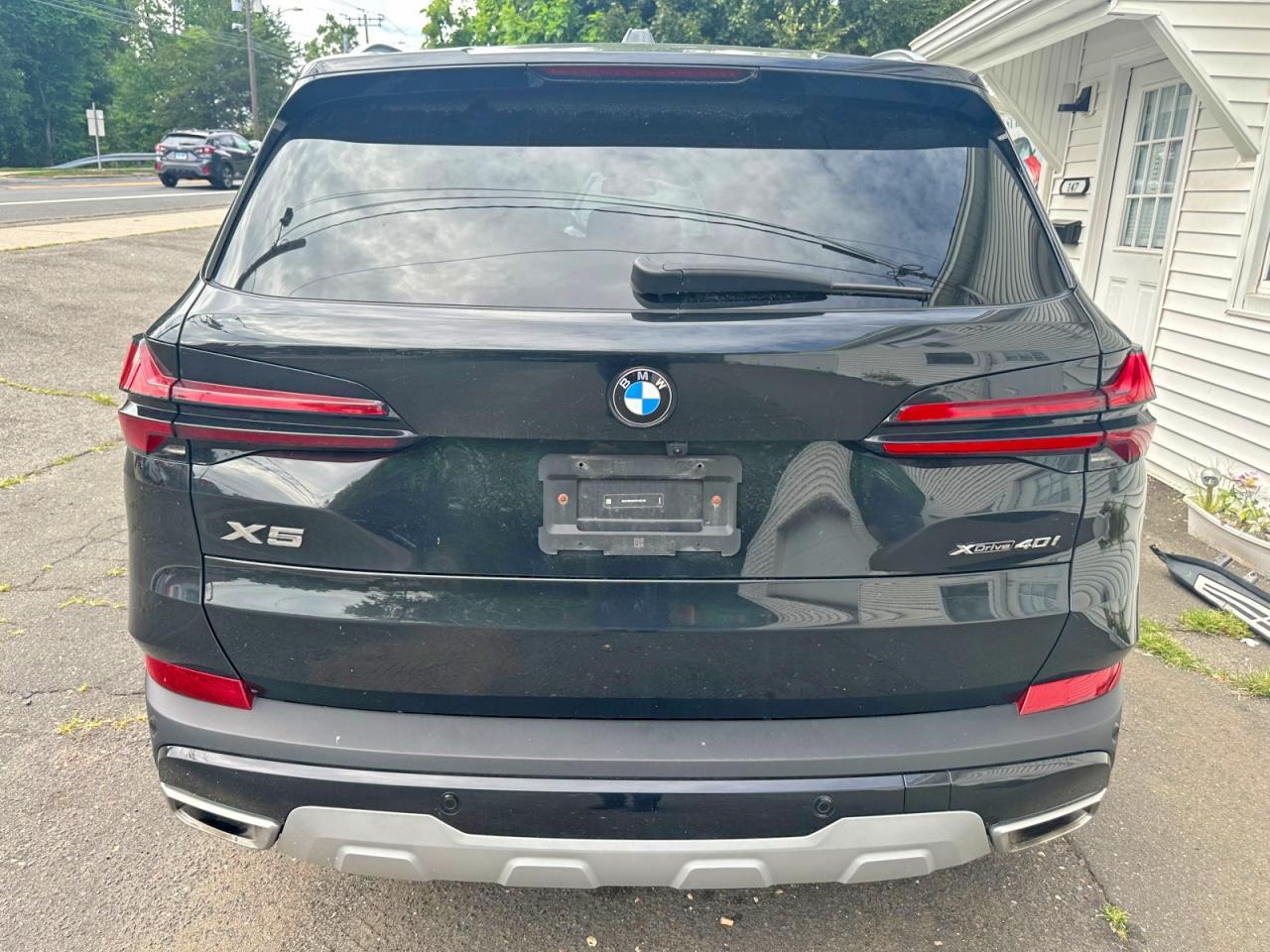 2026 BMW X5 xDrive40I - Image 5