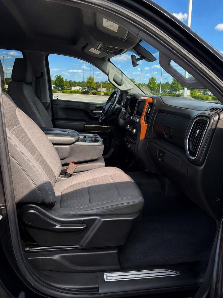 2020 Chevrolet Silverado K1500 Rst - Image 5