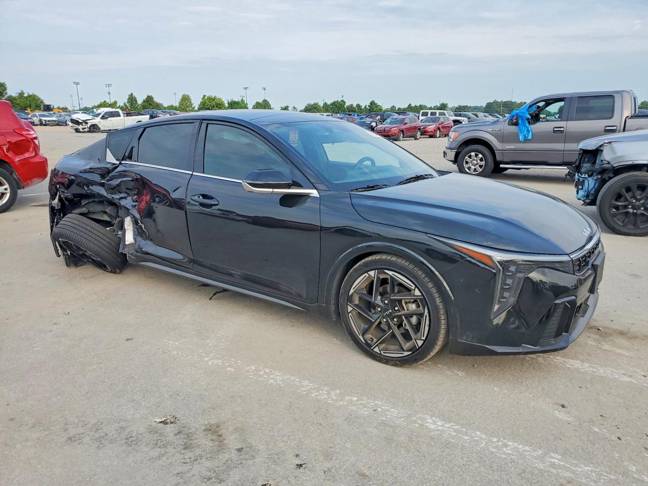 2025 Kia K4 Gt Line - Фото 4