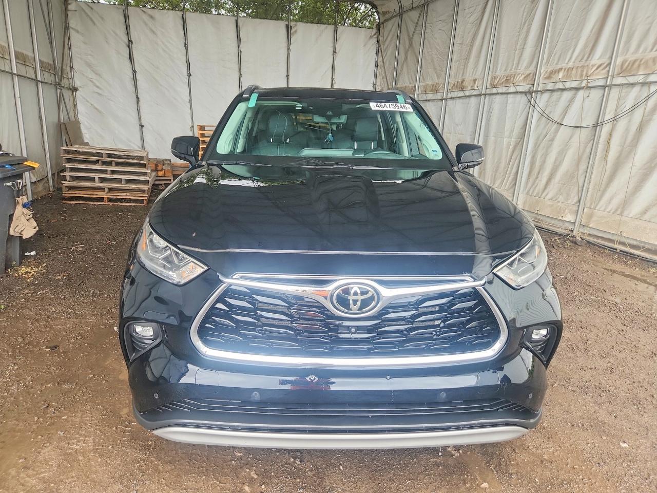 2021 Toyota Highlander Platinum - Image 5