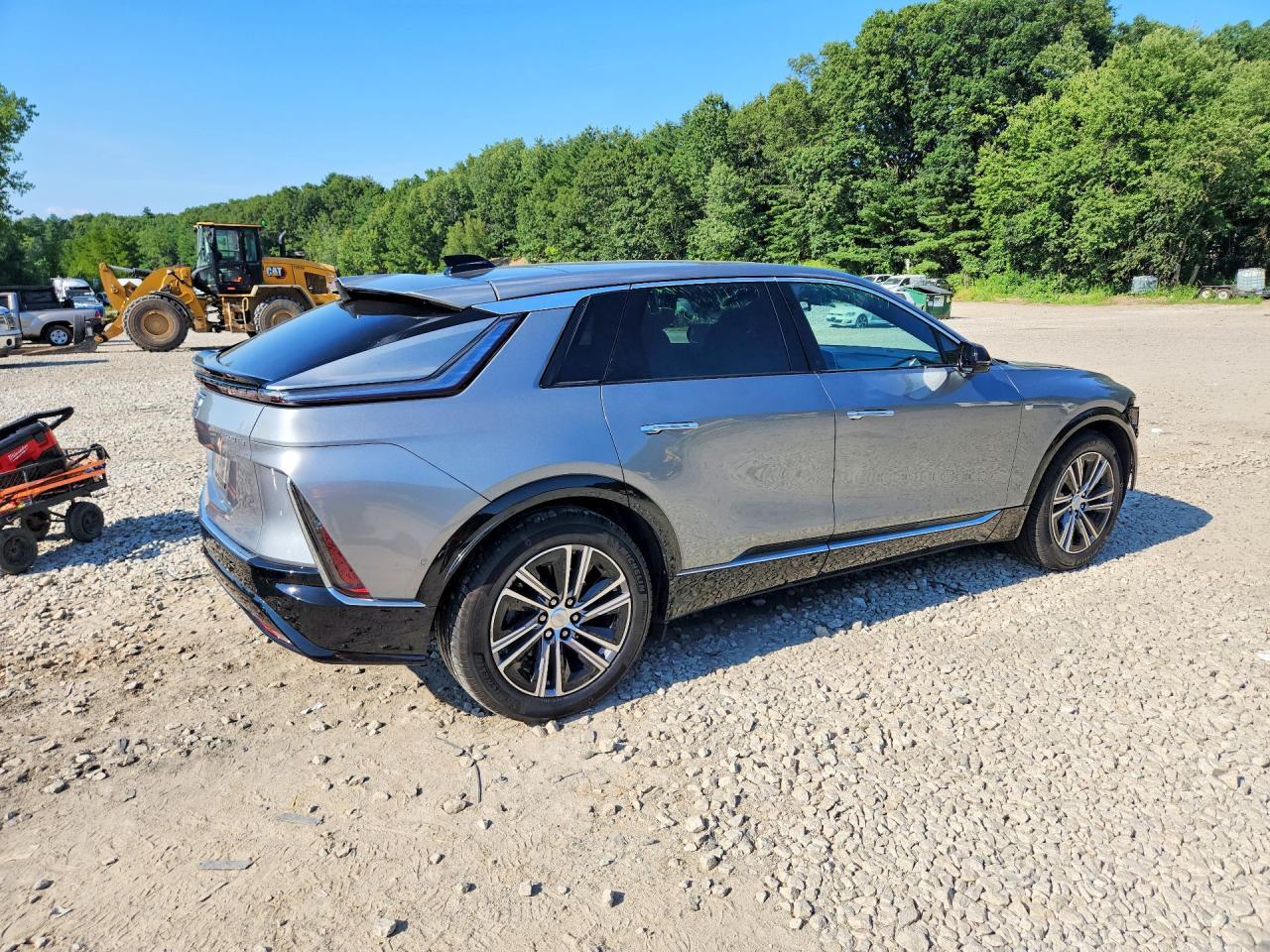 2024 Cadillac Lyriq Luxury - Image 3