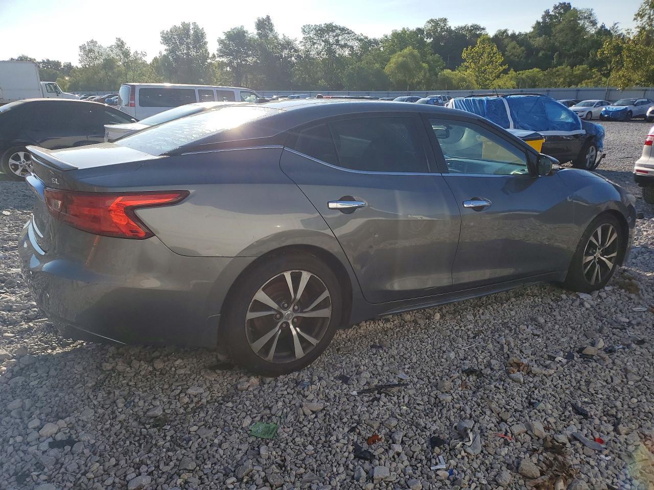 2017 Nissan Maxima 3.5 S - Image 3