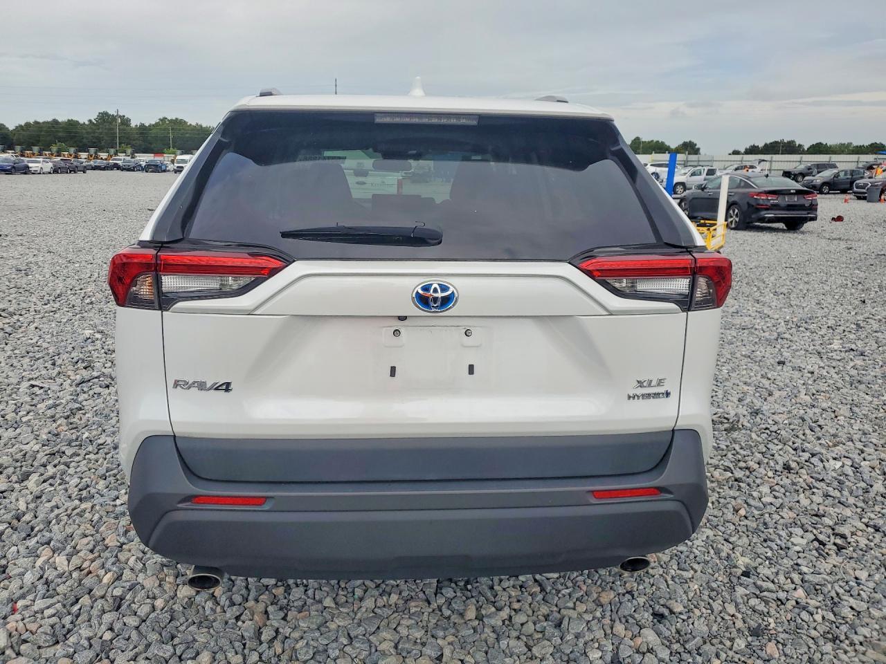2023 Toyota Rav4 Xle Premium - Image 6
