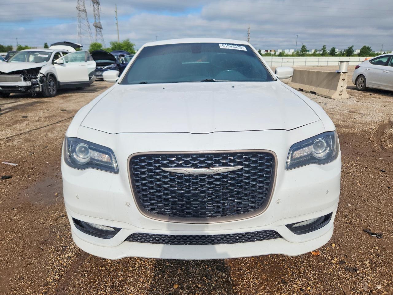 2018 Chrysler 300 S - Image 5