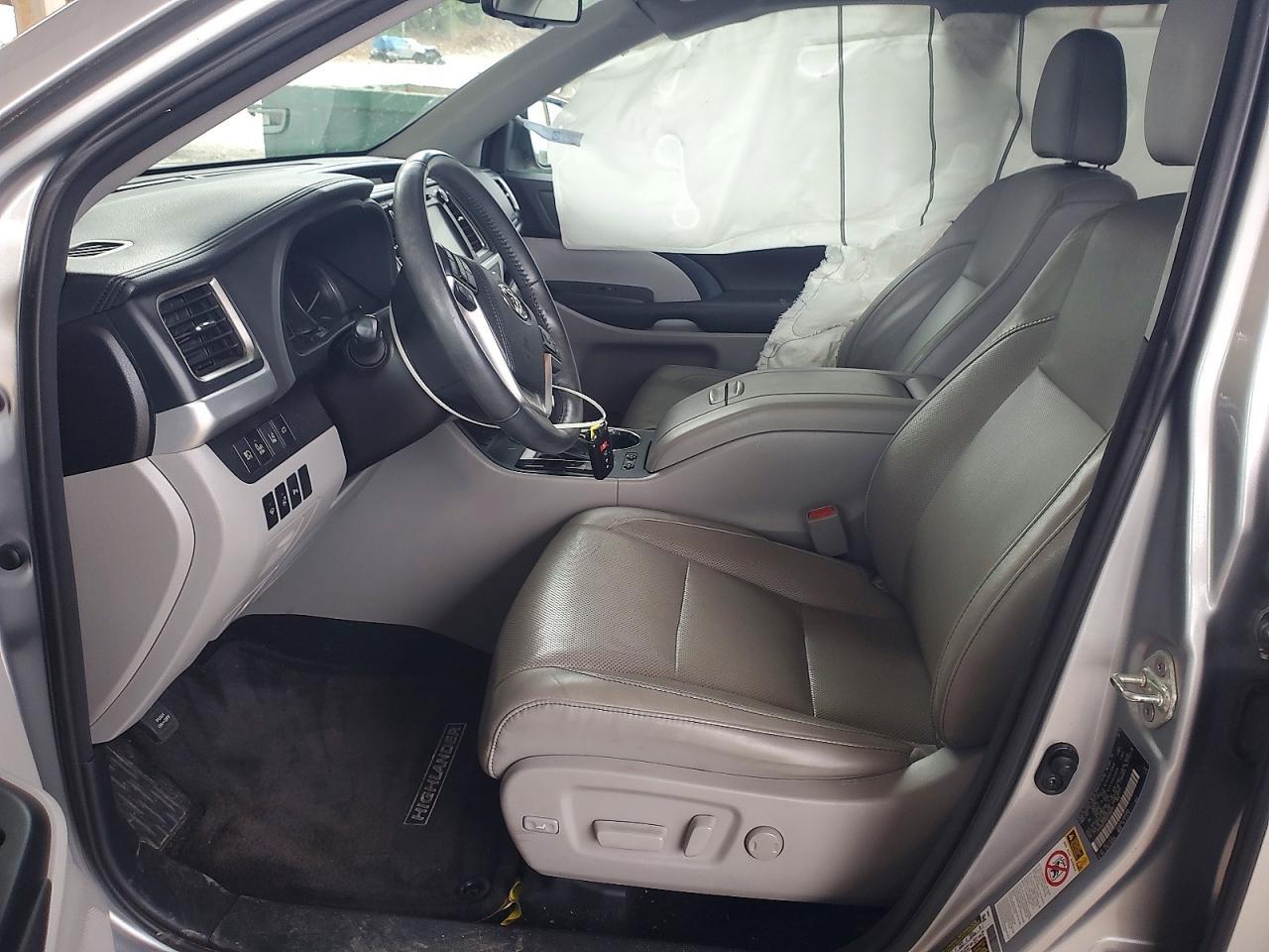 2016 Toyota Highlander Limited Platinum - Фото 7