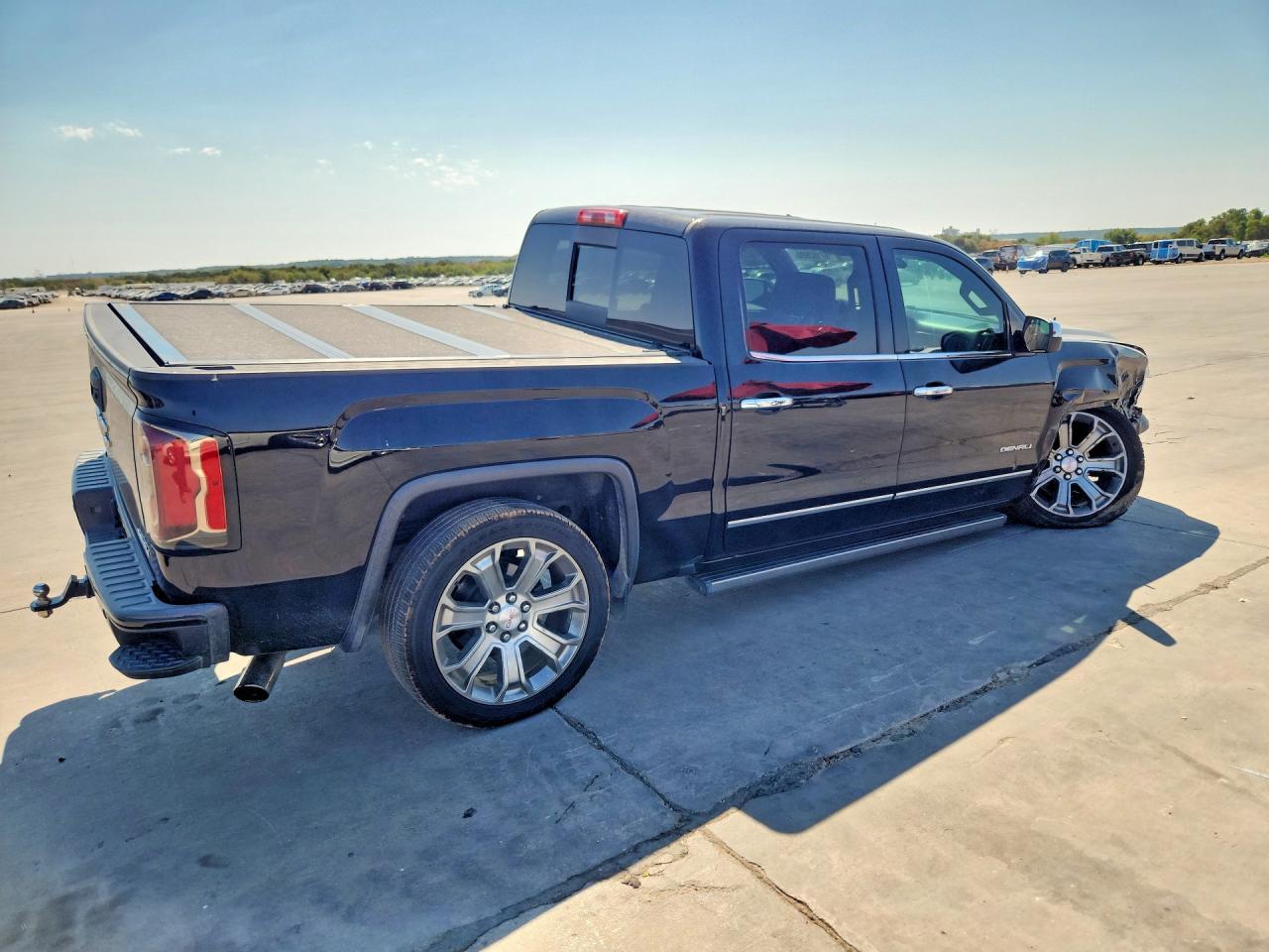2018 GMC Sierra C1500 Denali - Image 3