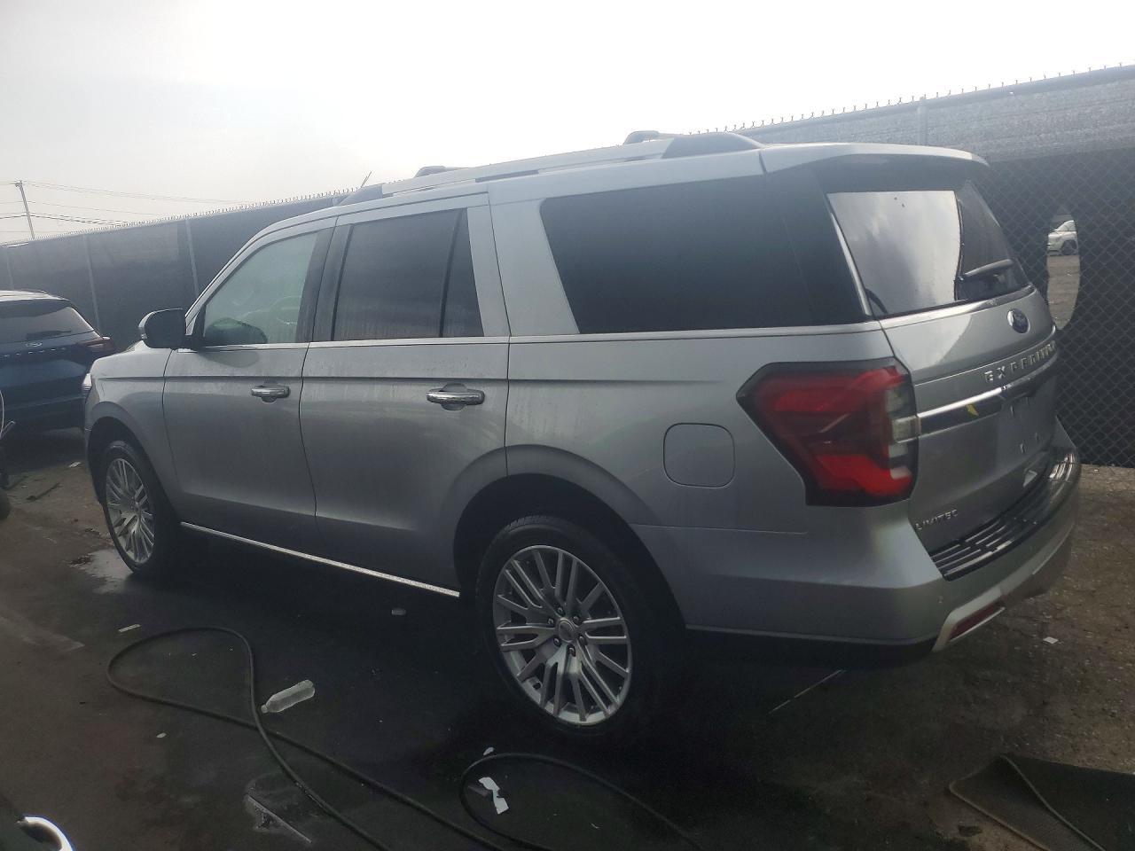 2024 Ford Expedition Limited - Image 2