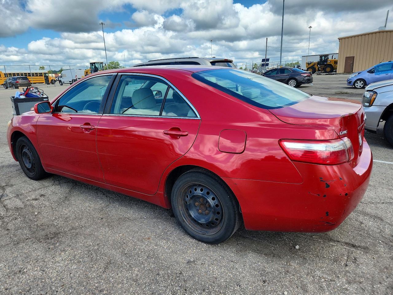 2007 Toyota Camry Le - Image 2