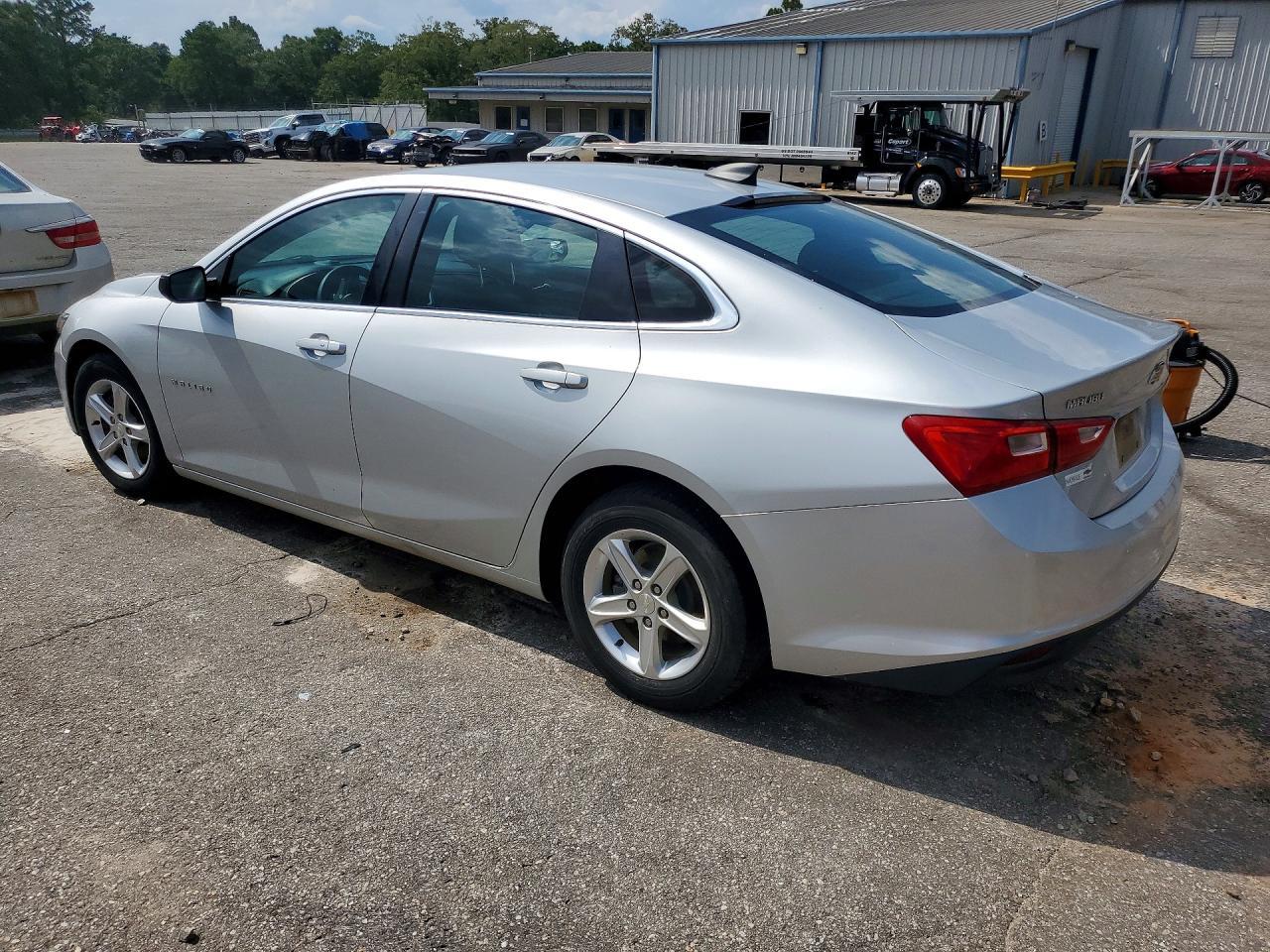 2019 Chevrolet Malibu Ls - Фото 2