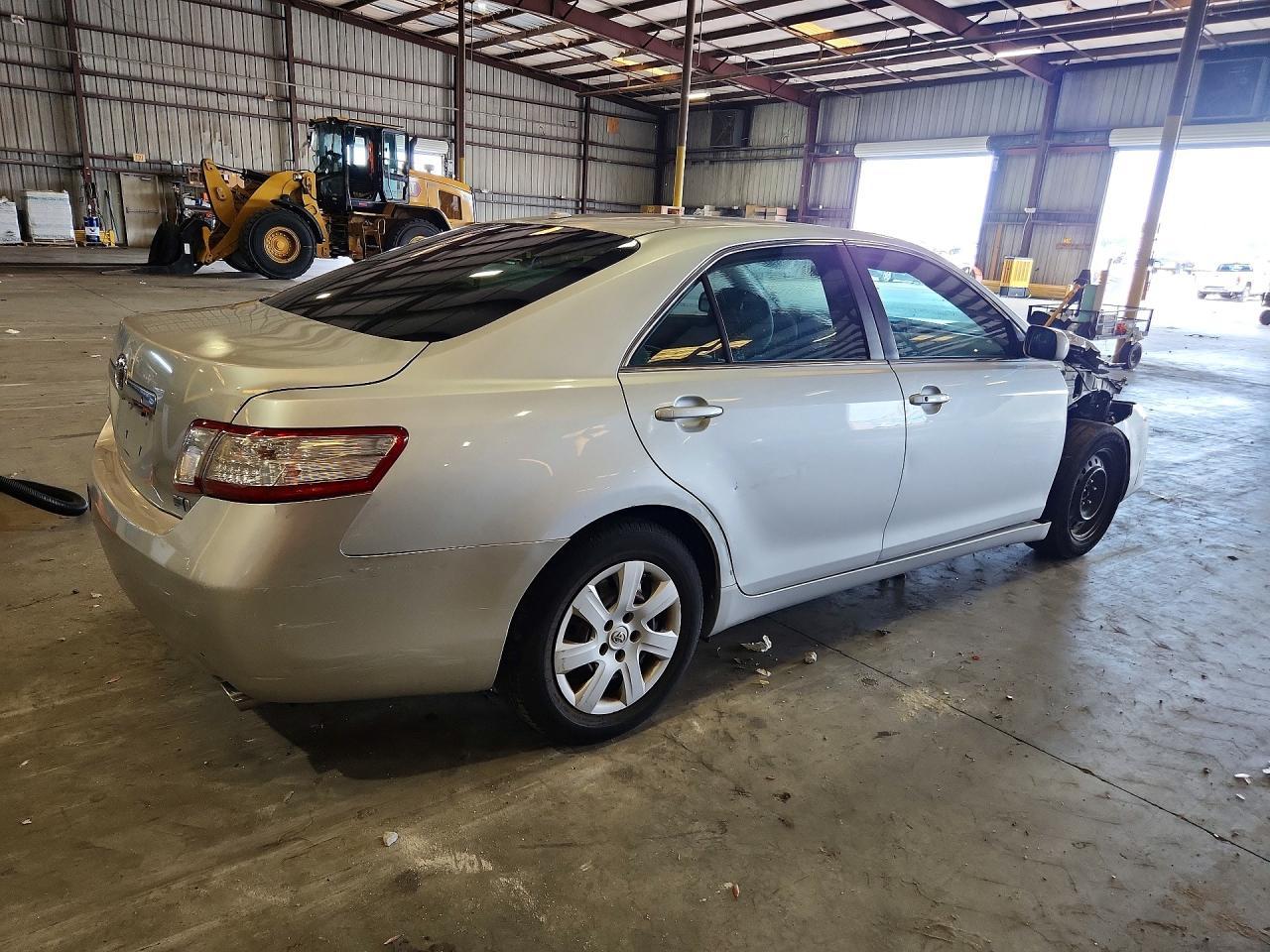 2011 Toyota Camry Hybrid - Image 3