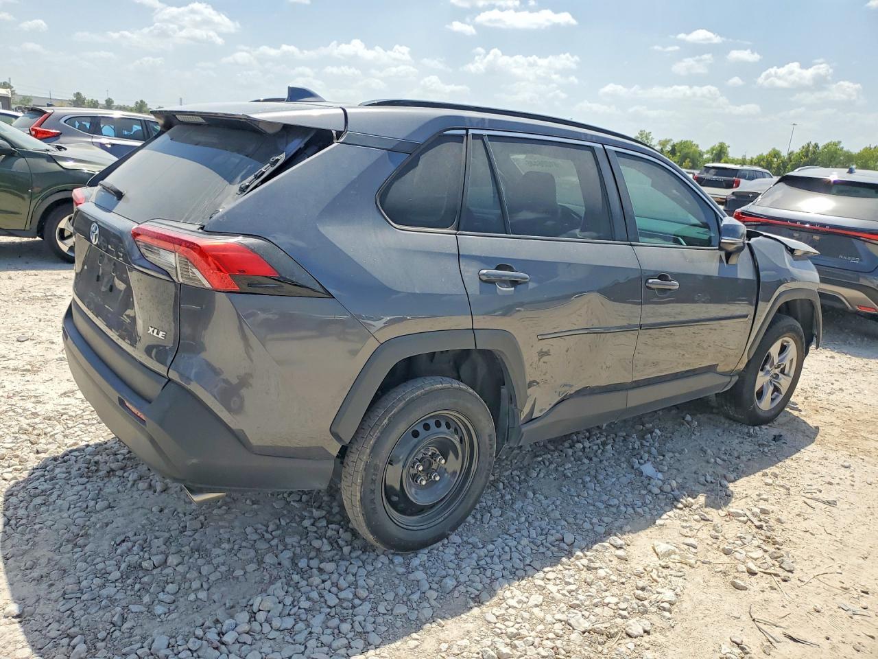2025 Toyota Rav4 Xle - Image 3