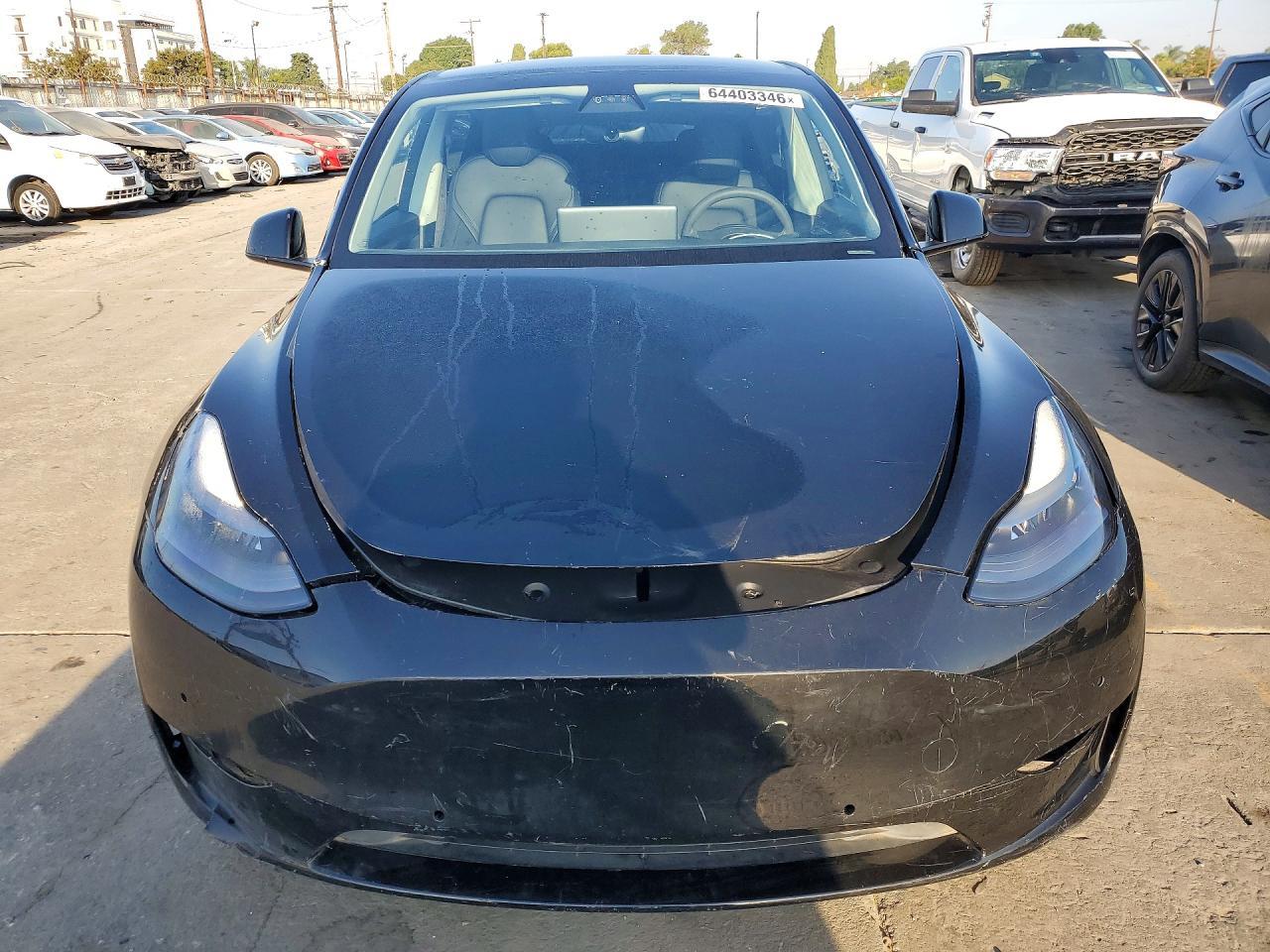 2024 Tesla Model Y - Фото 5