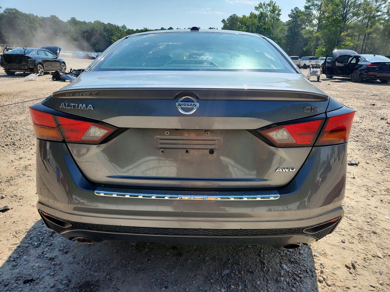 2019 Nissan Altima Sr - Фото 6