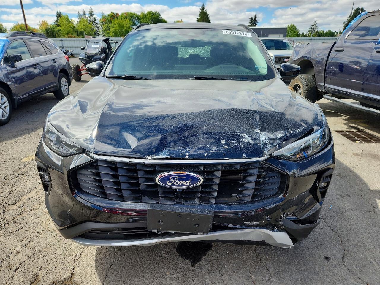 2023 Ford Escape - Image 5