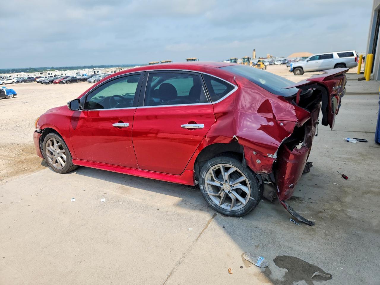 2013 Nissan Sentra S - Фото 2
