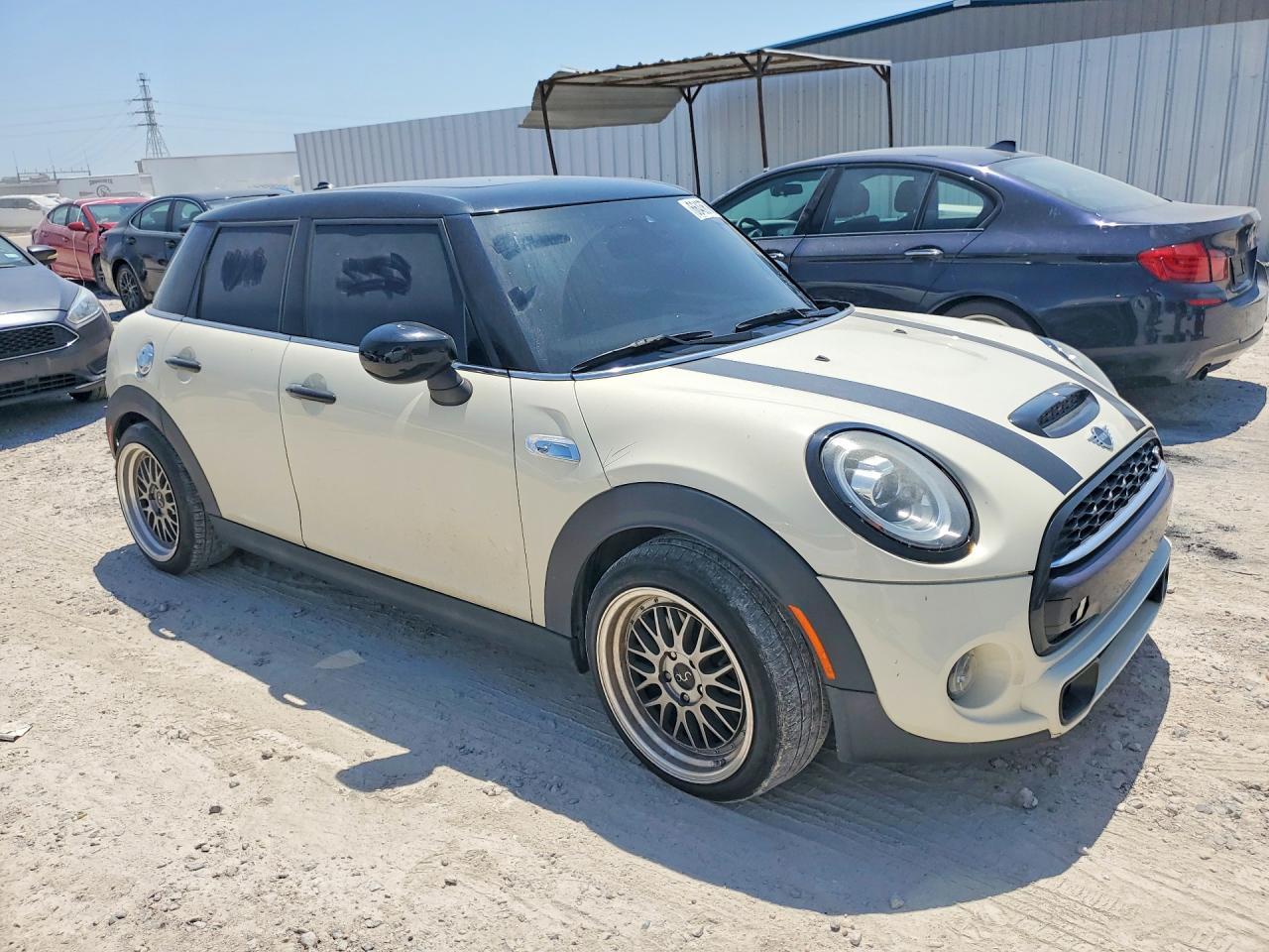 2020 Mini Cooper S - Фото 4