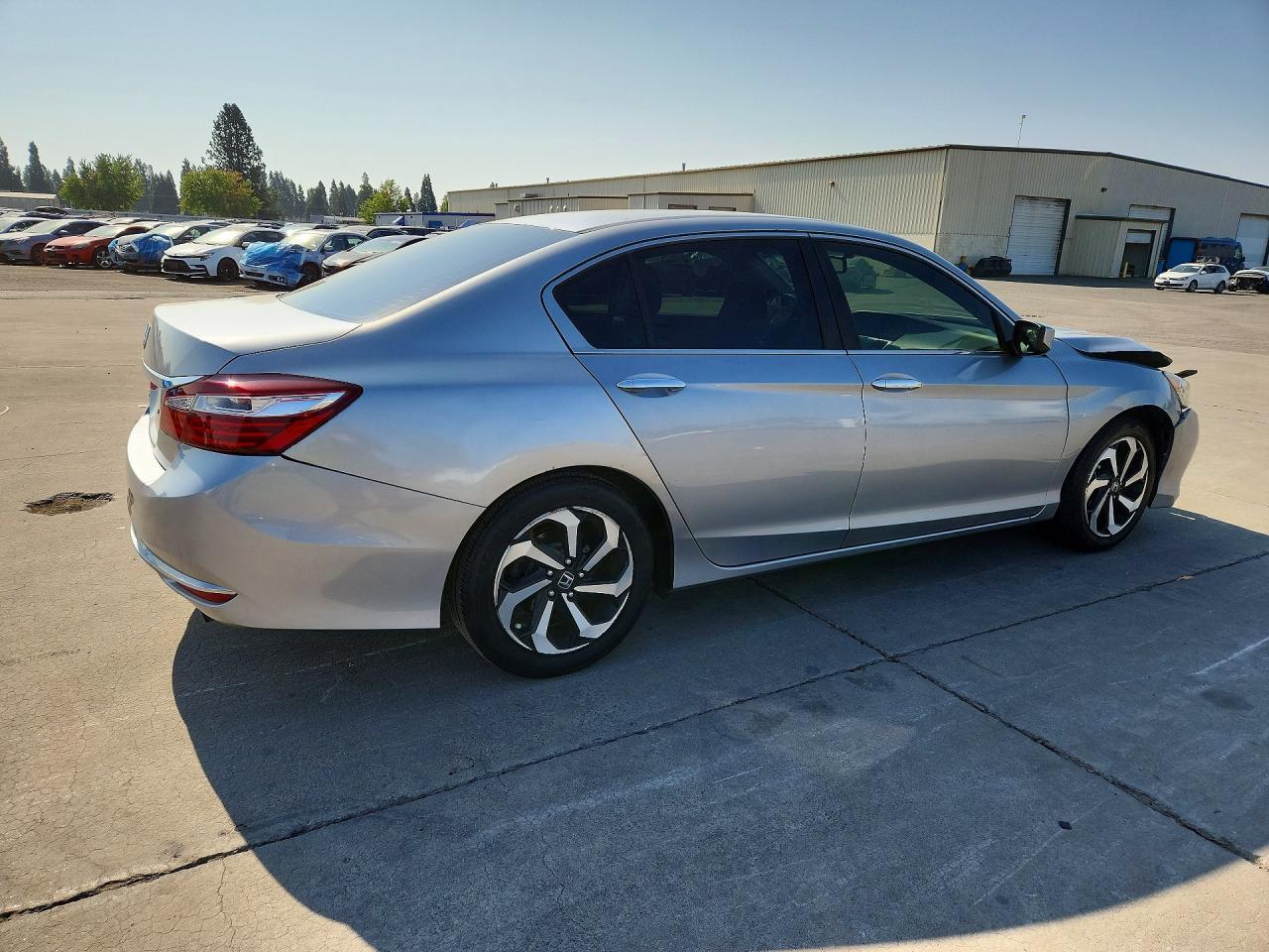 2017 Honda Accord Lx - Фото 3