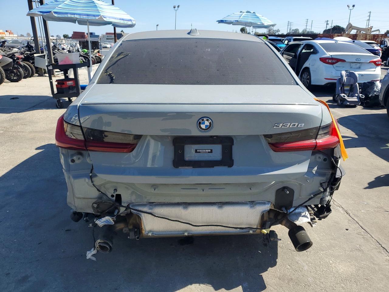 2023 BMW 330E - Image 6