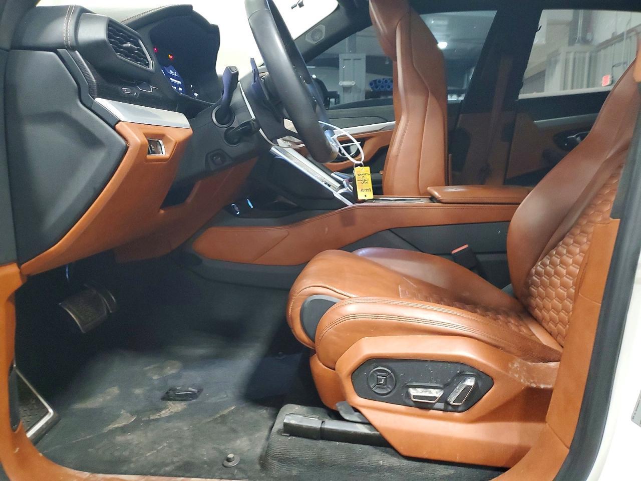 2019 Lamborghini Urus - Фото 7