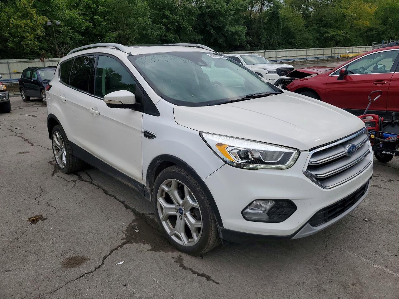 2017 Ford Escape Titanium - Image 4