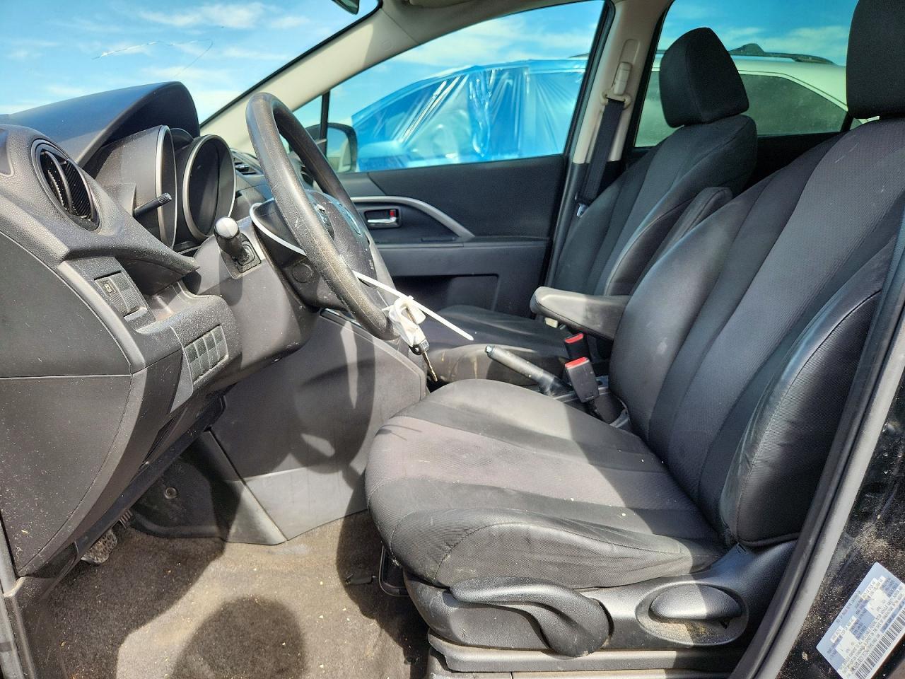 2014 Mazda 5 Sport - Image 7