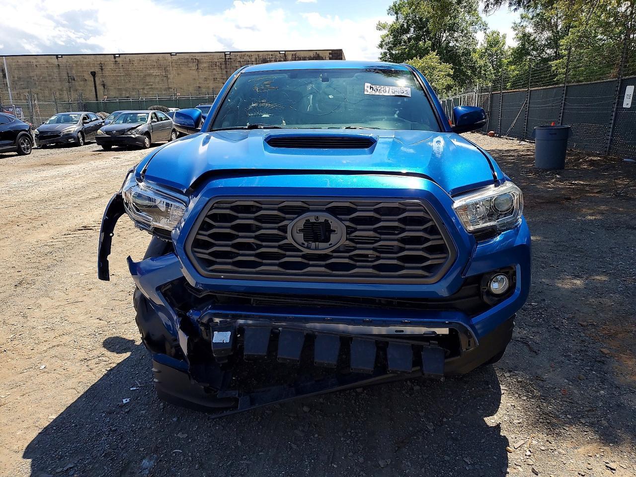 2016 Toyota Tacoma Trd Sport - Image 5