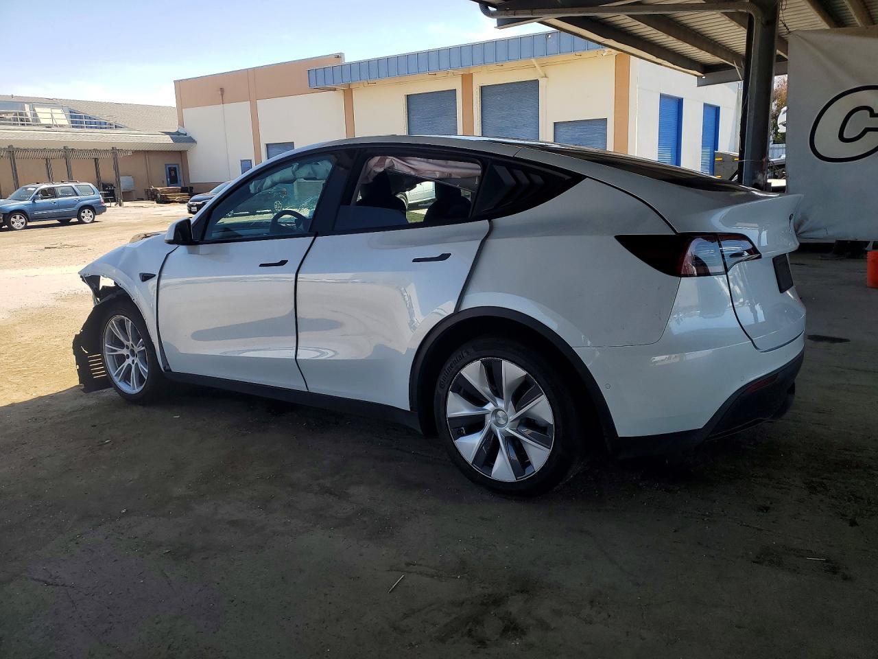 2021 Tesla Model Y - Фото 2