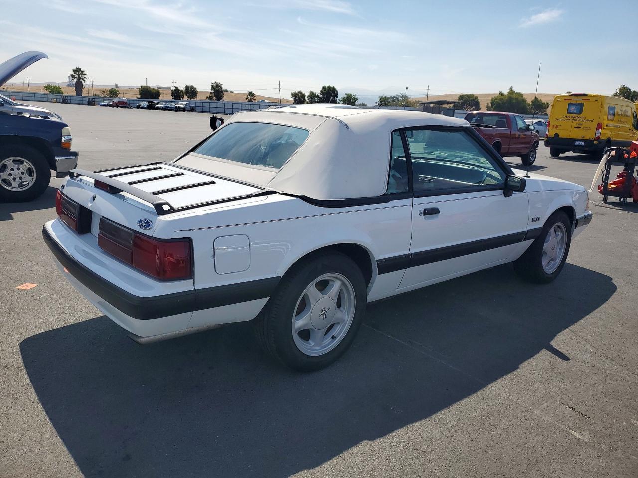 1989 Ford Mustang Lx - Image 3