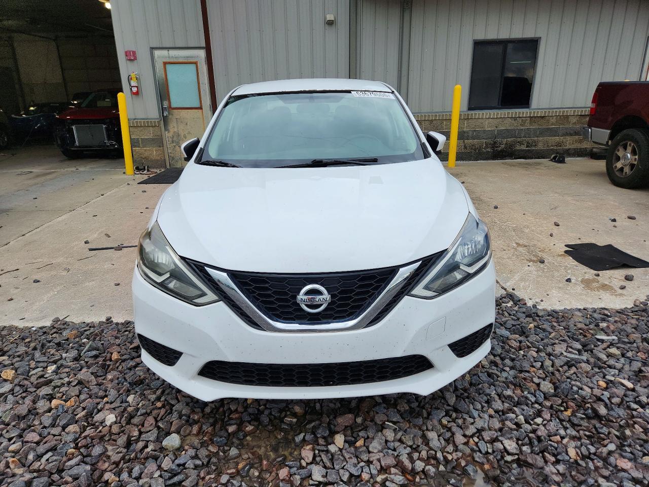 2016 Nissan Sentra S - Image 5