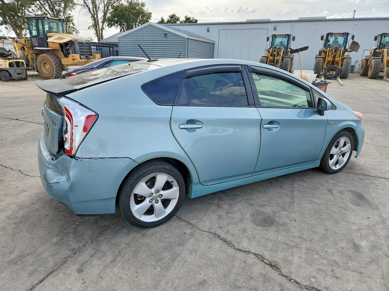 2014 Toyota Prius Five - Фото 3