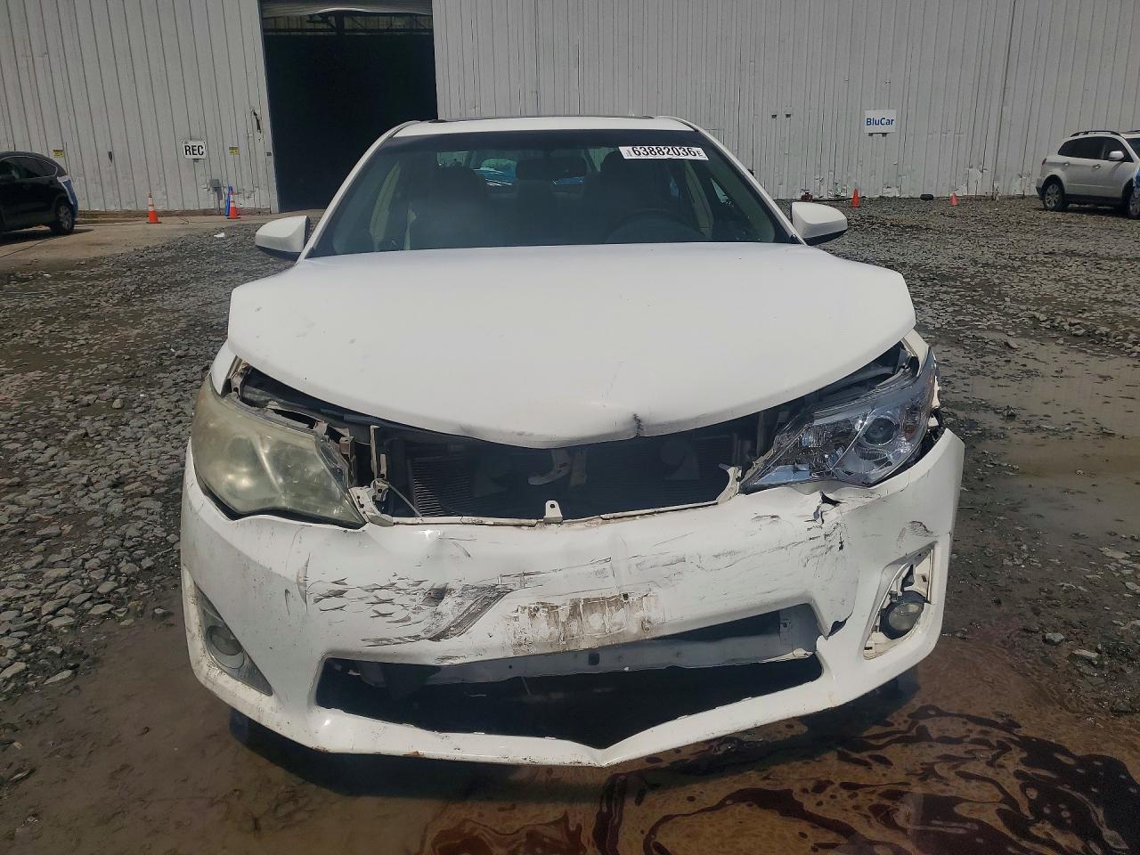 2014 Toyota Camry Xle - Image 5