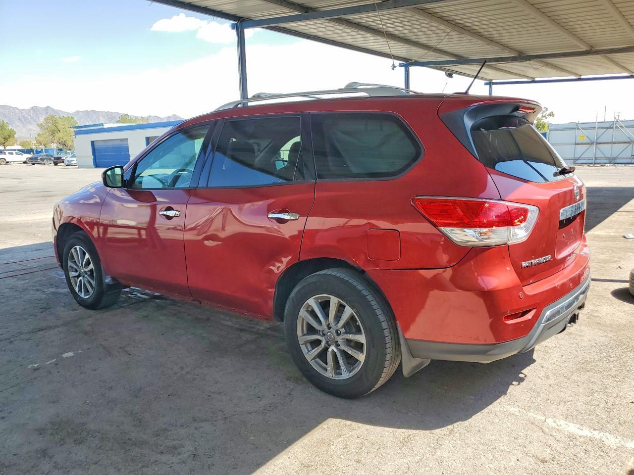 2013 Nissan Pathfinder S - Фото 2