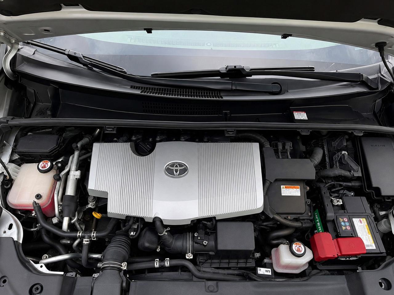 2020 Toyota Prius Prime Le - Image 7