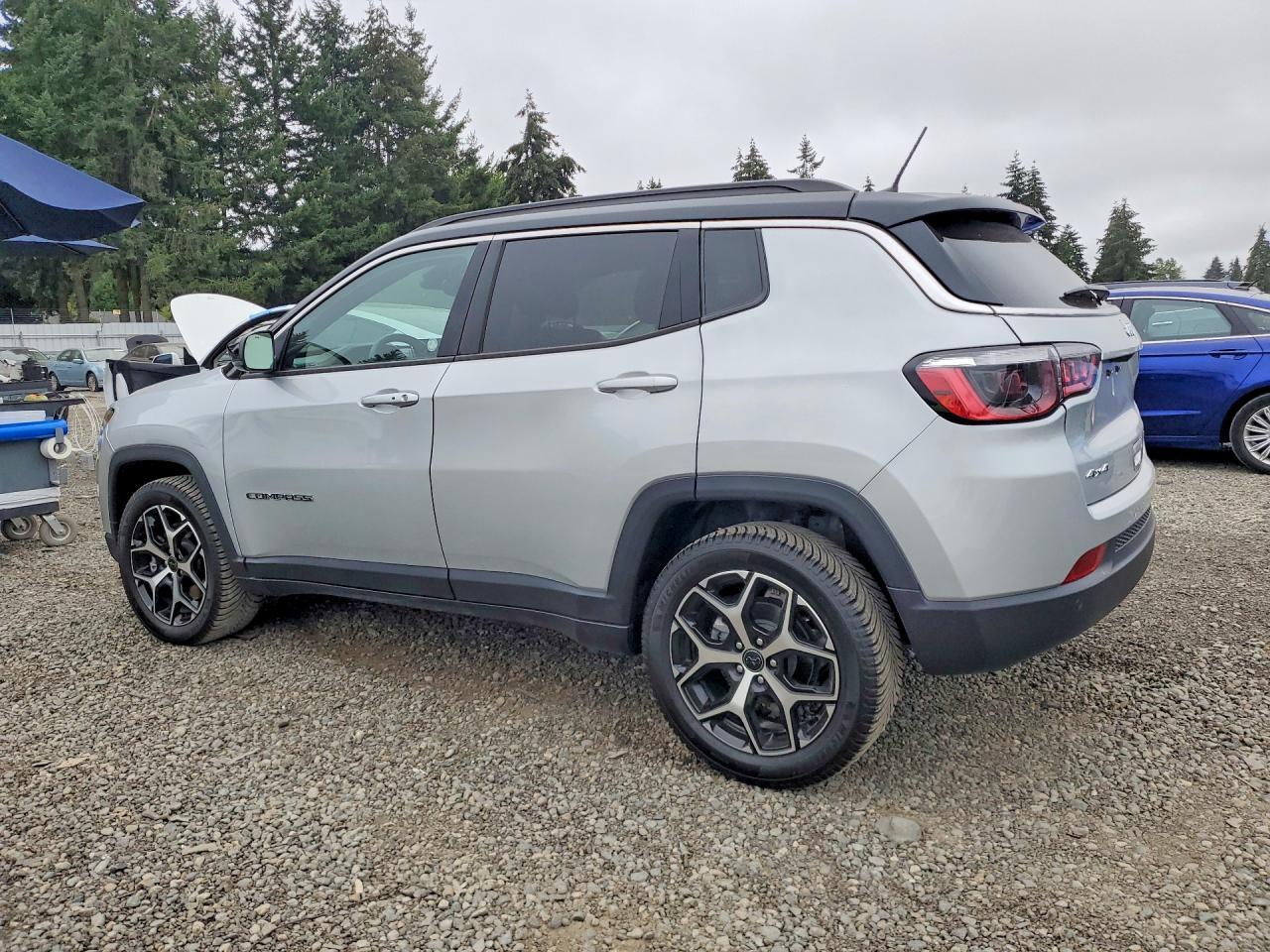 2025 Jeep Compass Limited - Фото 2