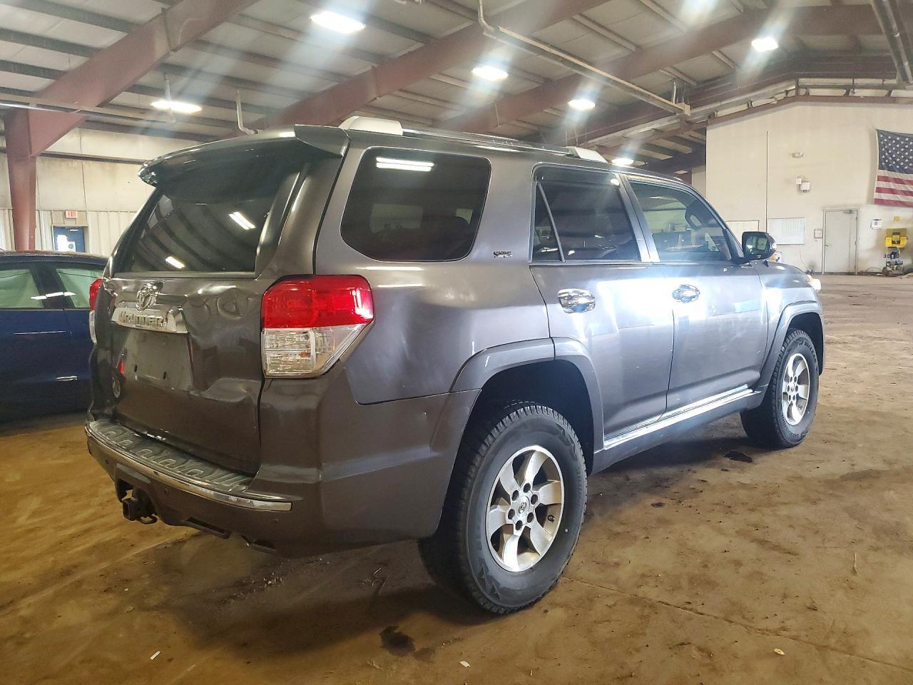 2010 Toyota 4Runner Sr5 - Фото 3