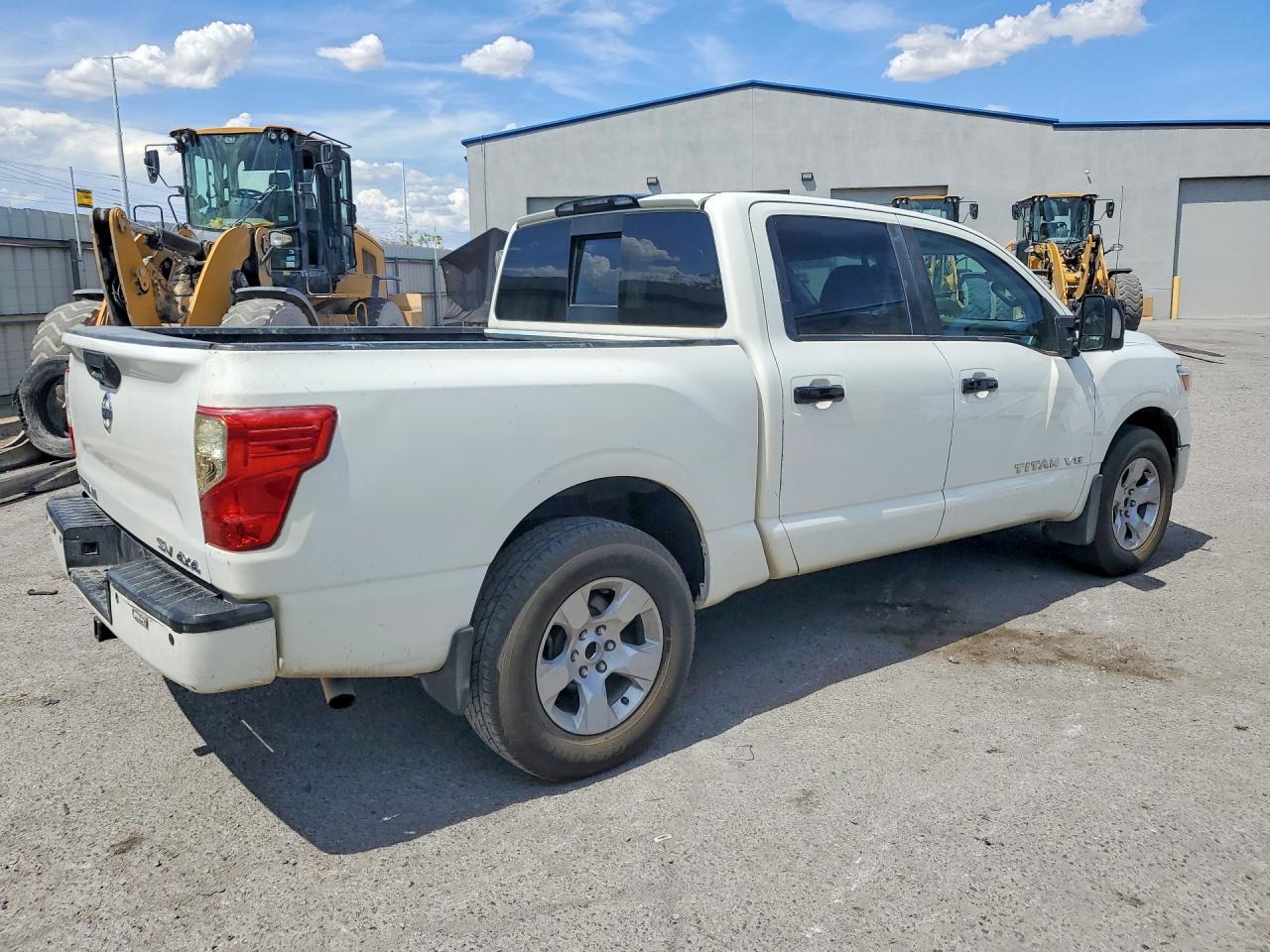 2019 Nissan Titan Sv - Фото 3