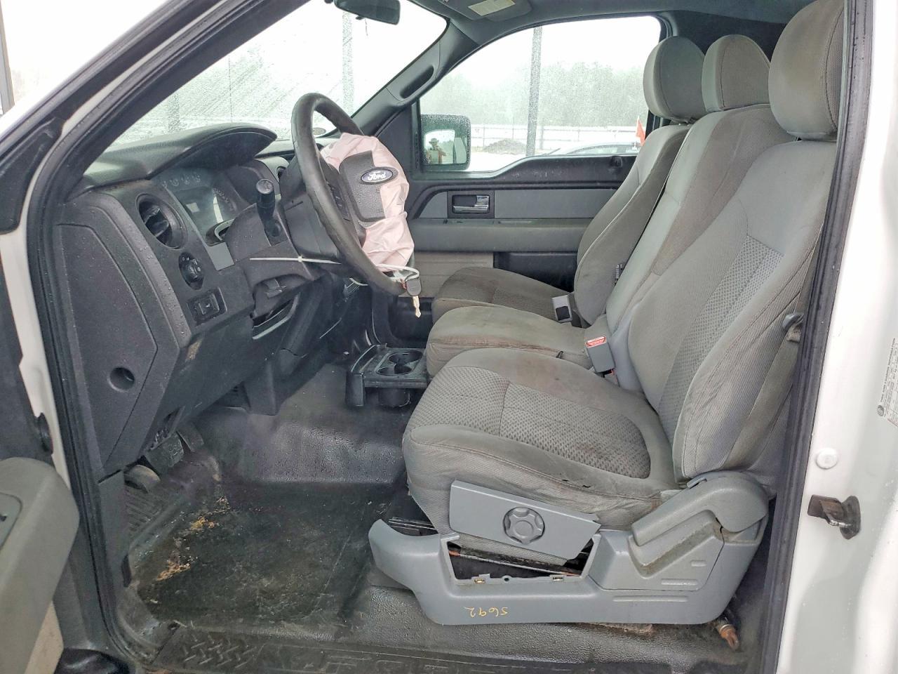 2014 Ford F150 - Фото 7