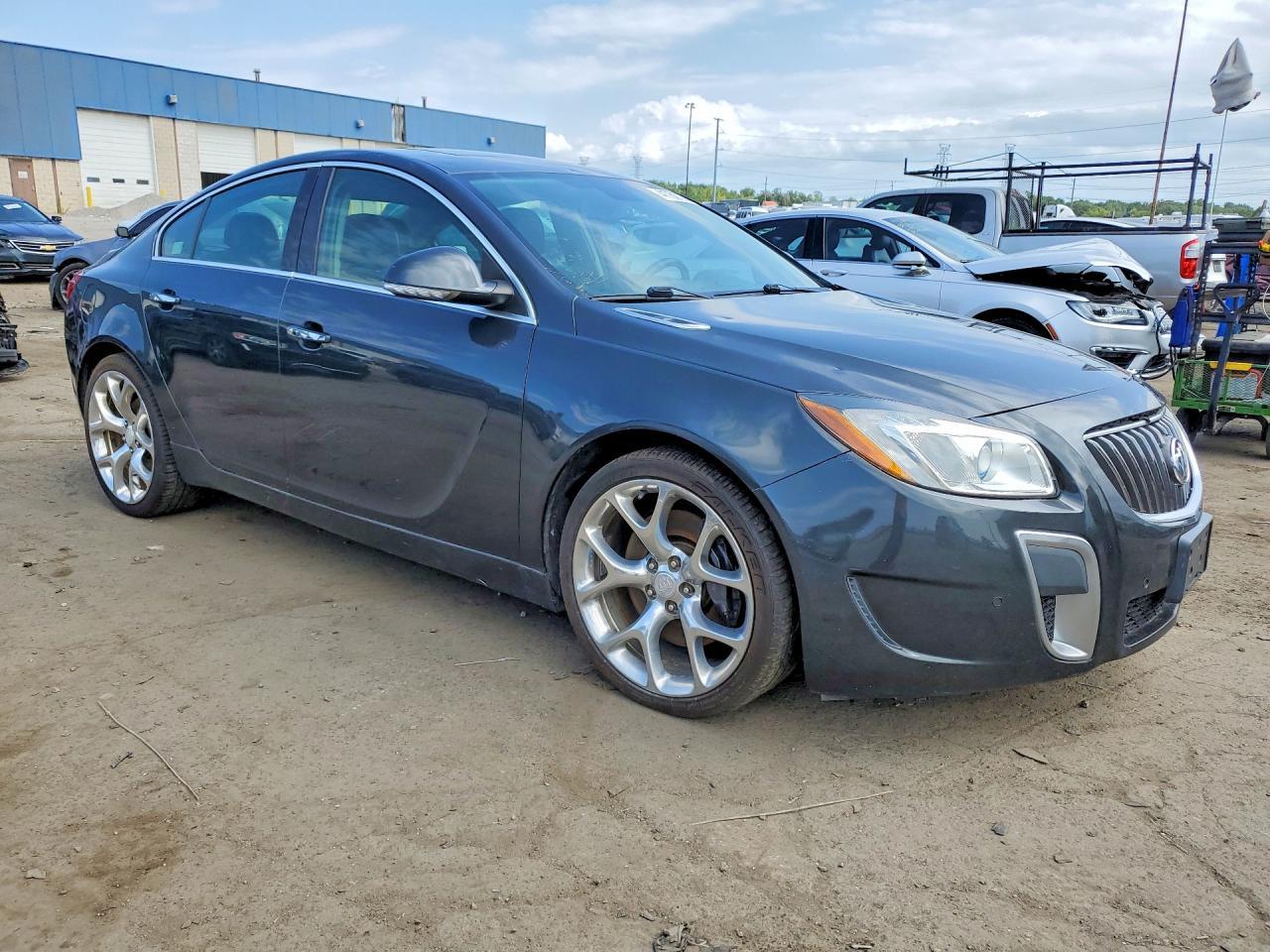 2012 Buic Regal Gs - Image 4