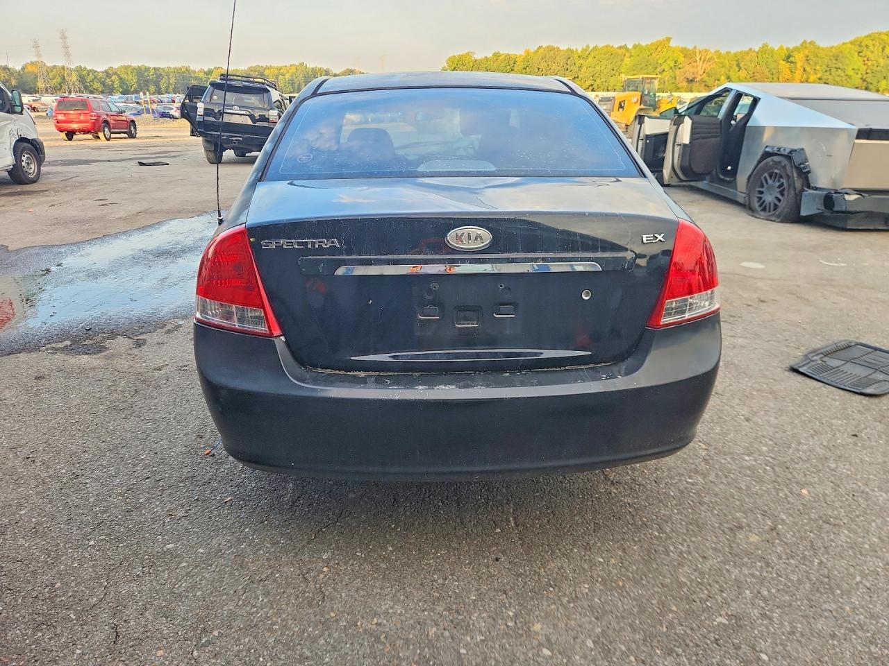 2008 Kia Spectra Lx - Image 6