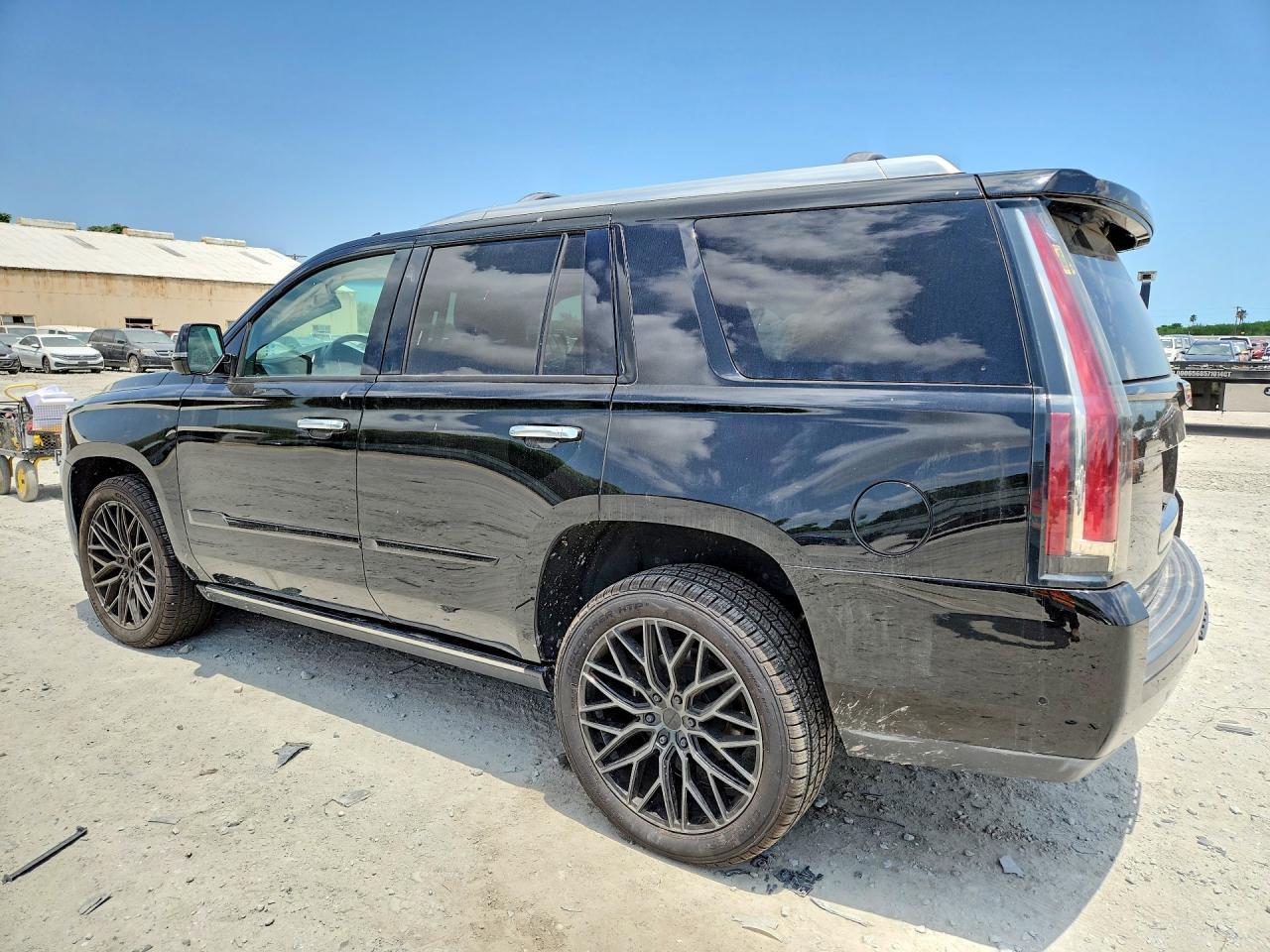 2019 Cadillac Escalade Premium Luxury - Фото 2