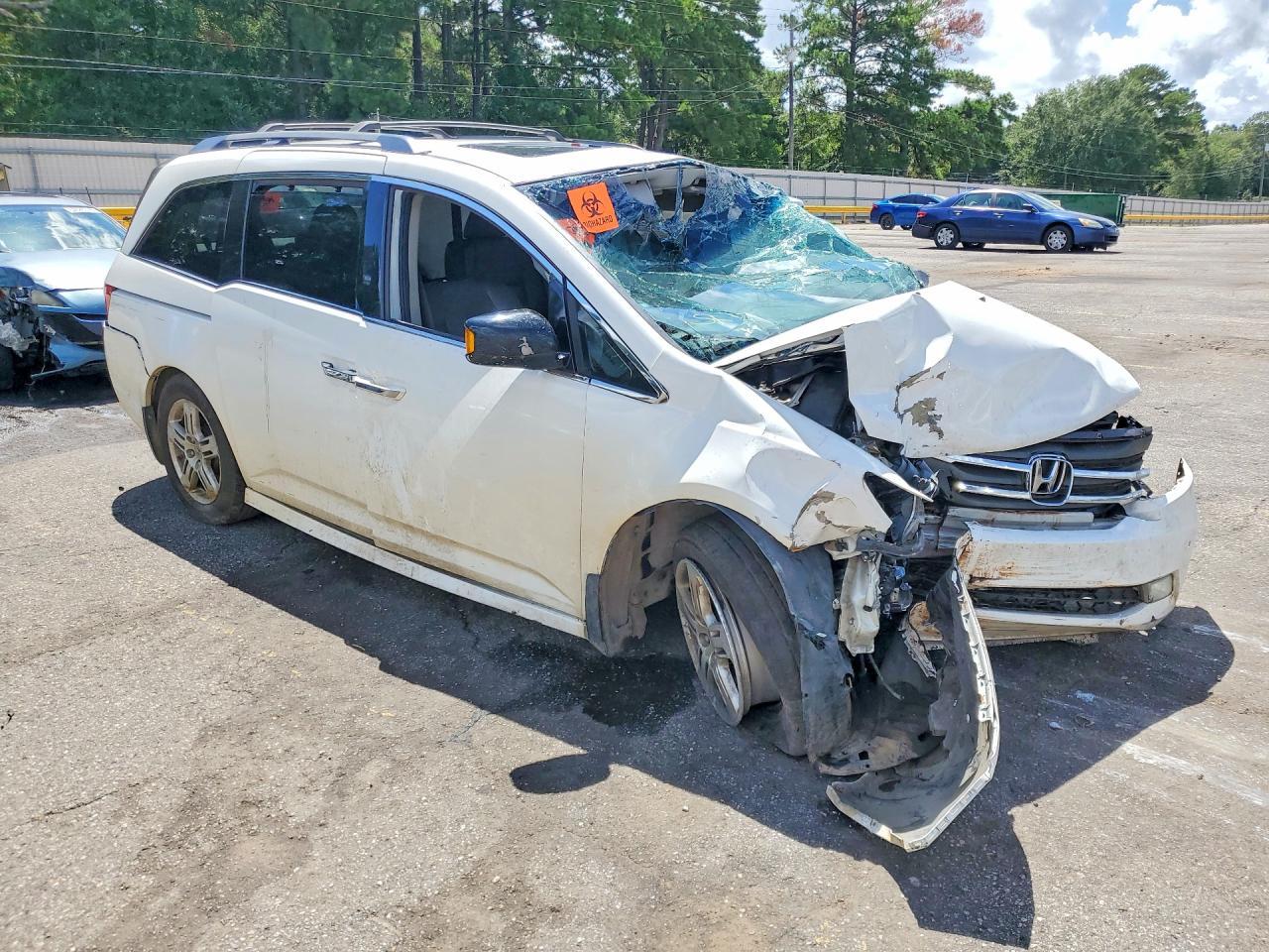 2013 Honda Odyssey Touring - Фото 4