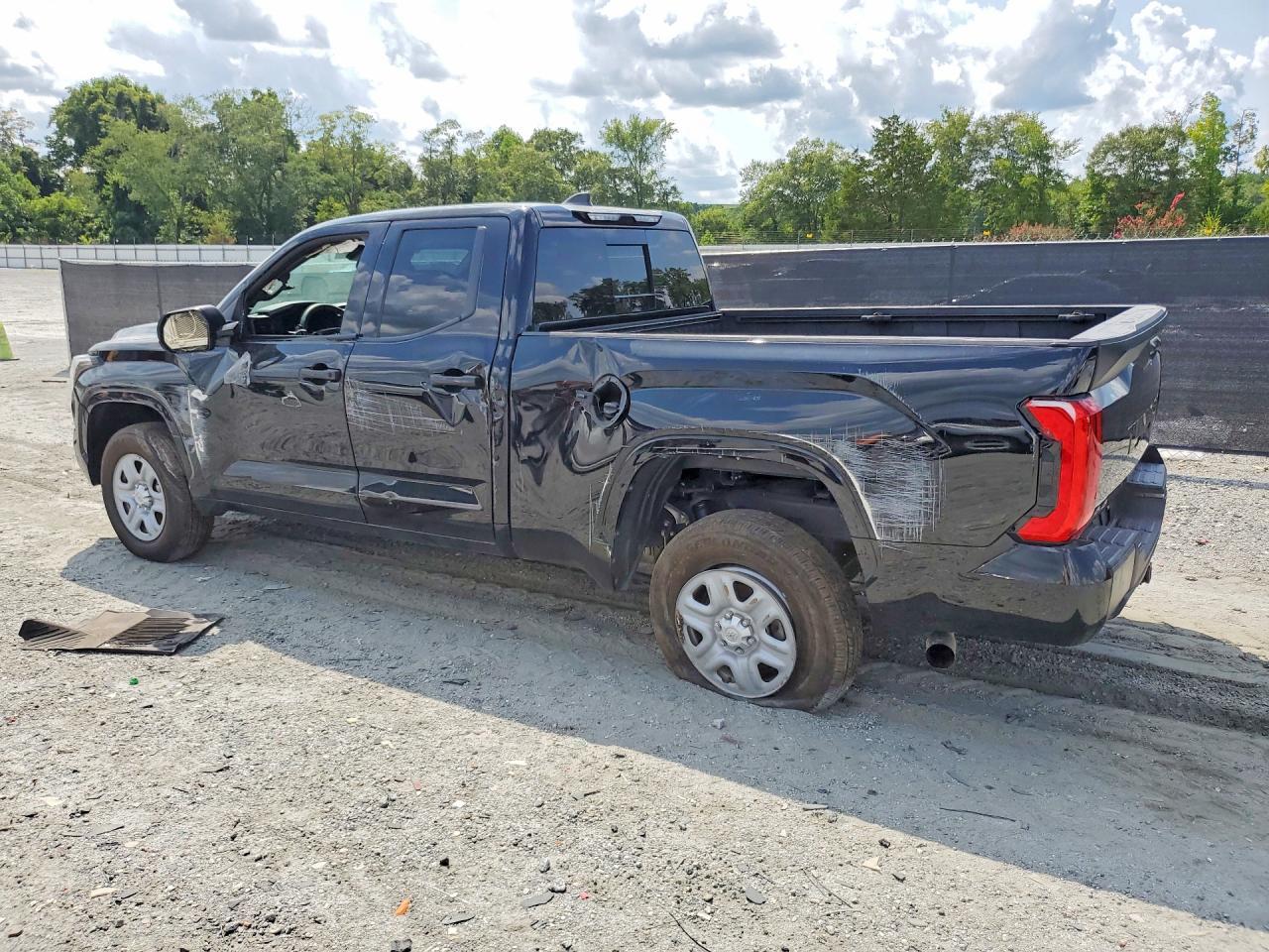 2025 Toyota Tundra Sr - Фото 2