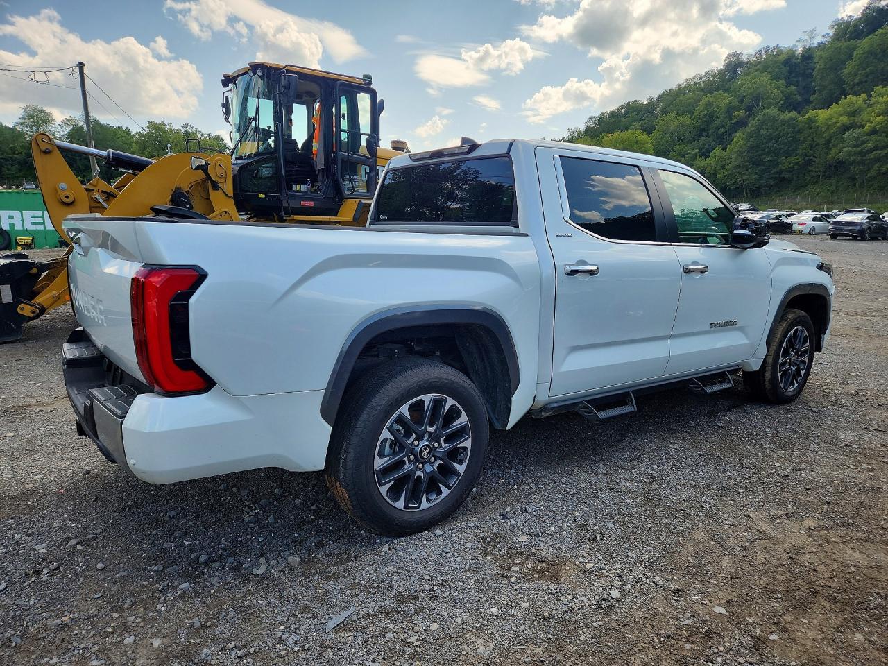 2025 Toyota Tundra Limited - Фото 3