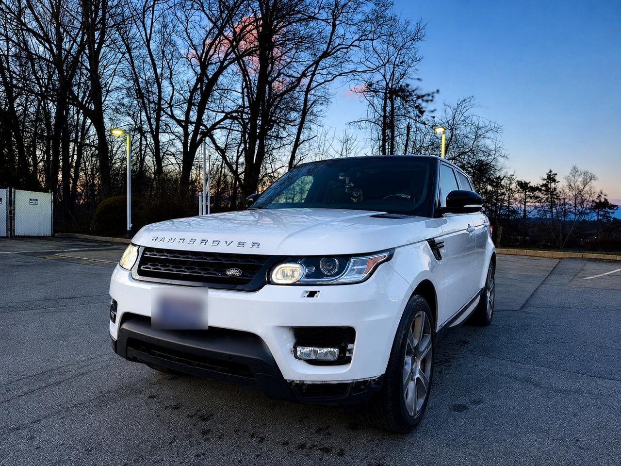 2015 Land Rover Range Rover Sport Hse - Image 2