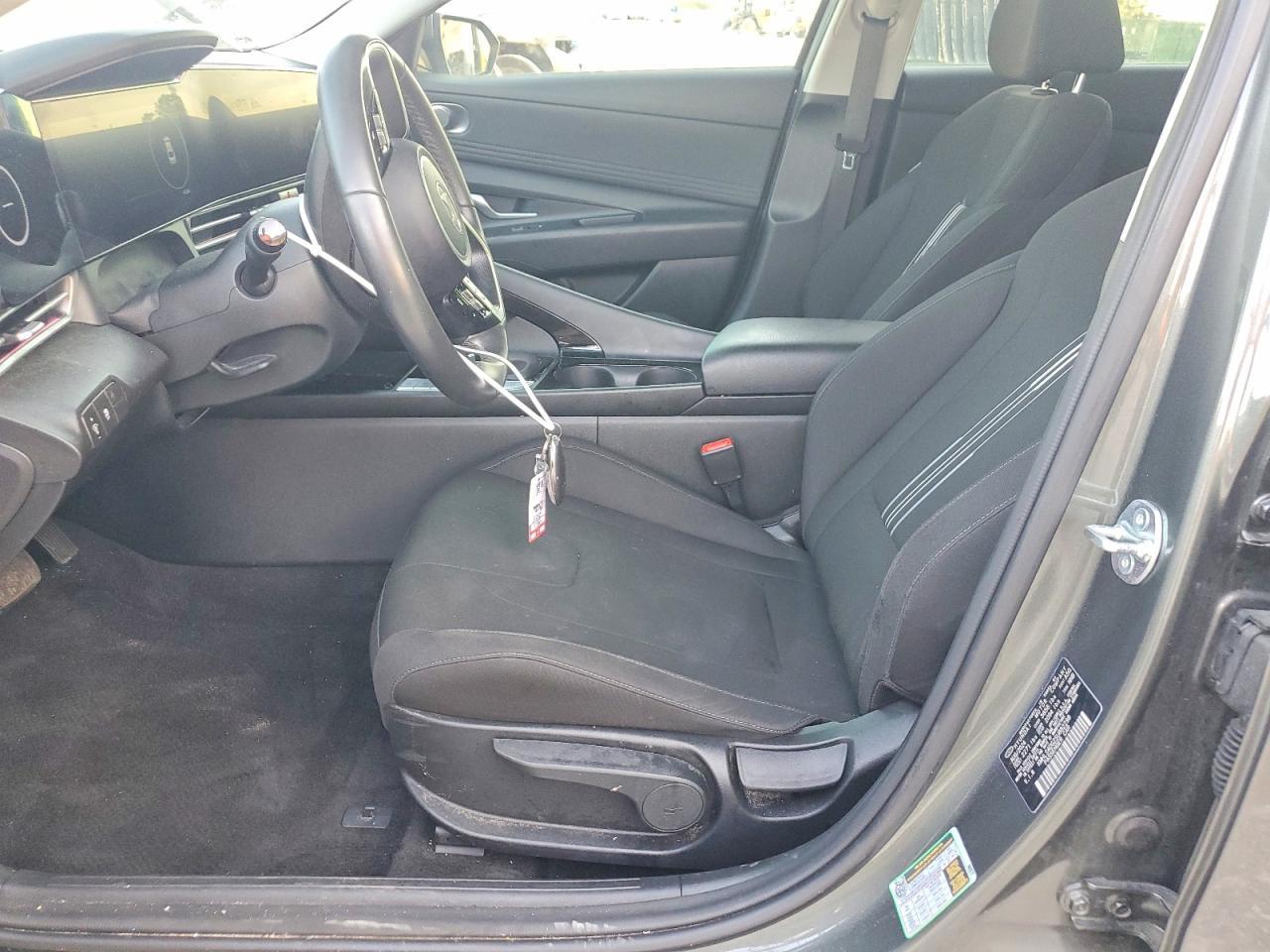 2025 Hyundai Elantra Sel - Фото 7