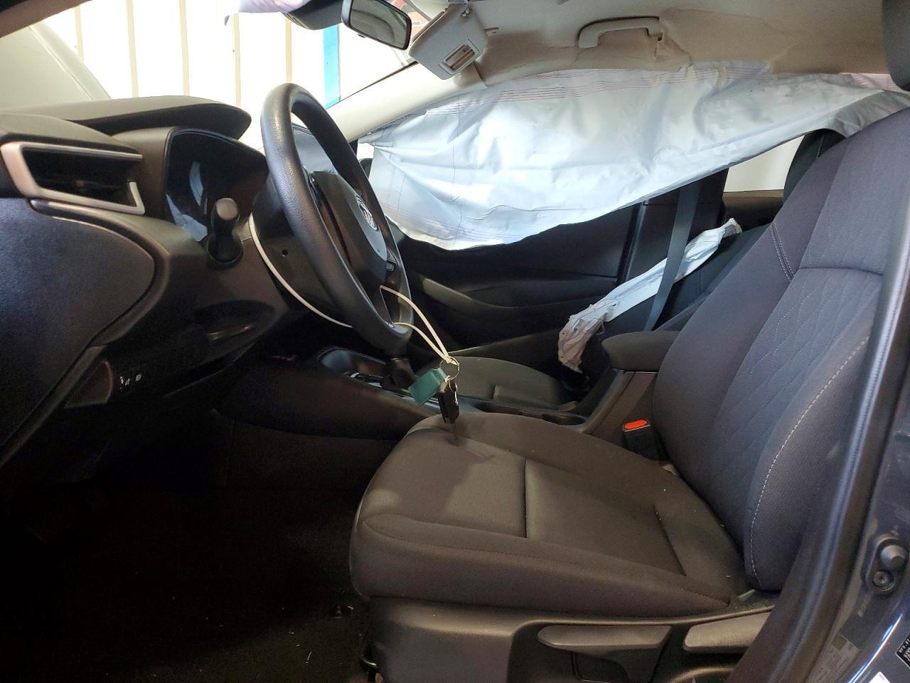 2025 Toyota Corolla Le - Фото 7